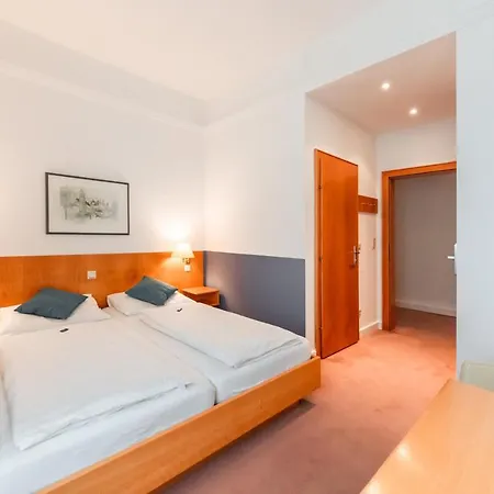 Hotel Markgraf 3*