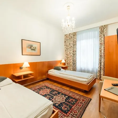 Hotel Markgraf 3*