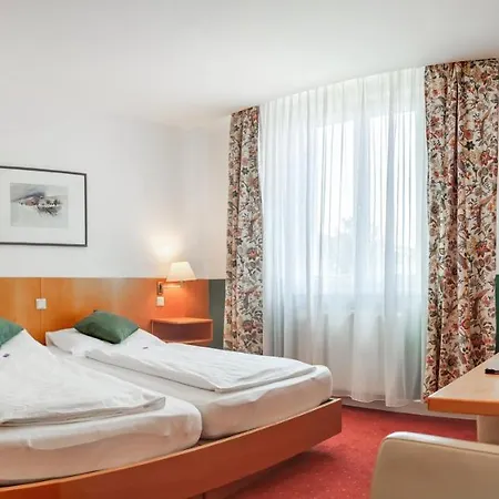 Hotel Markgraf 3*