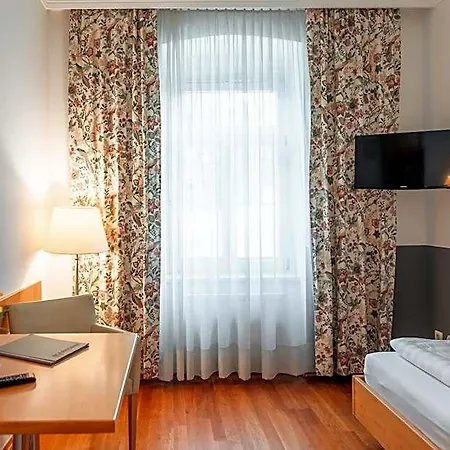 Hotel Hotel Markgraf 3*